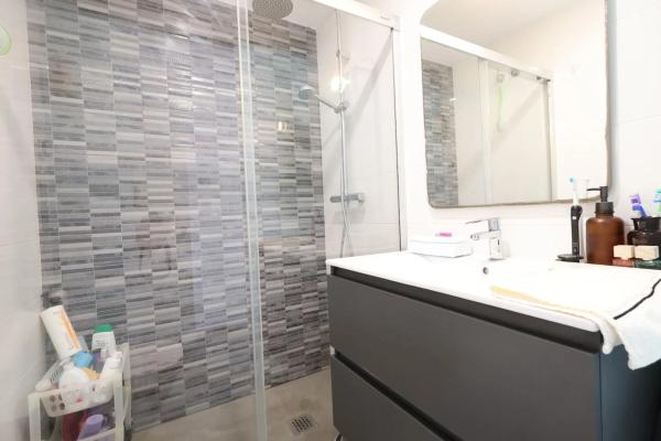 Casa independiente en calle Comunidad Madrileña