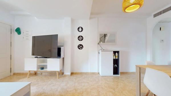 Casa independiente en calle la Paz