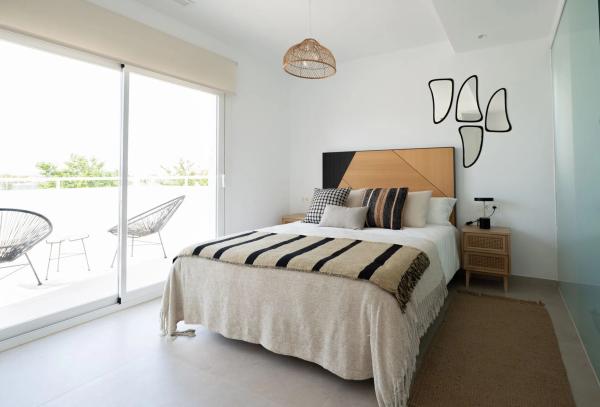 Casa independiente en calle Comunidad Catalana