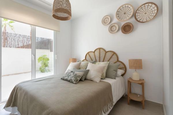 Casa independiente en calle Comunidad Catalana