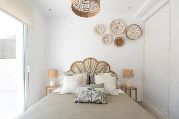 Casa independiente en calle Comunidad Catalana