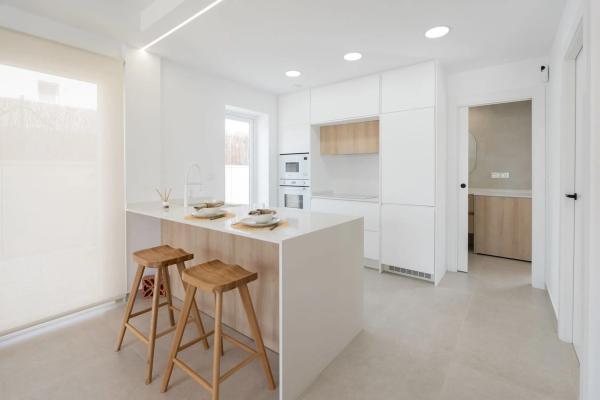 Casa independiente en calle Comunidad Catalana