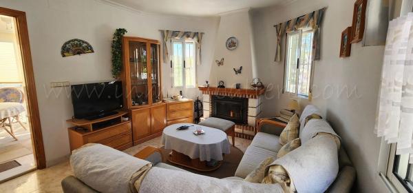 Casa independiente en calle Abedul