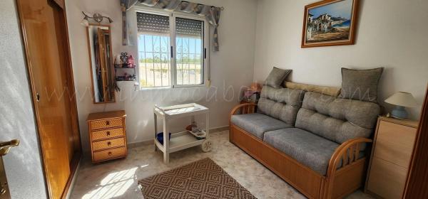 Casa independiente en calle Abedul