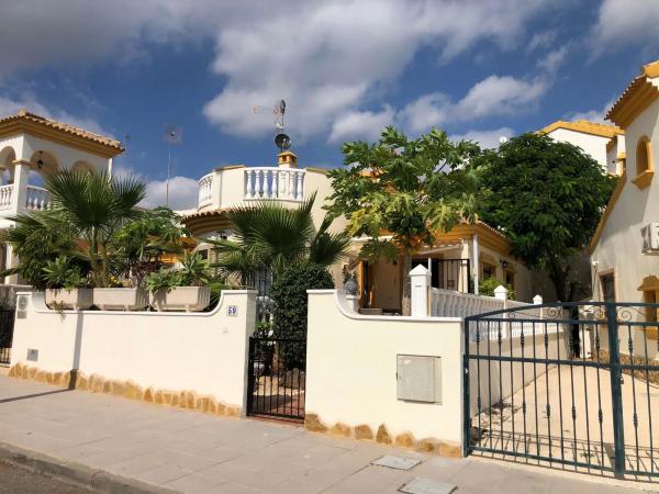 Casa independiente en calle Bambú, 59