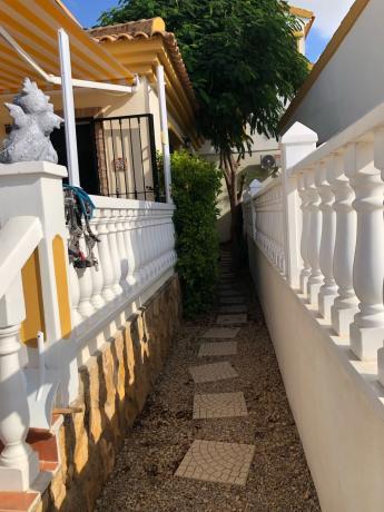 Casa independiente en calle Bambú, 59