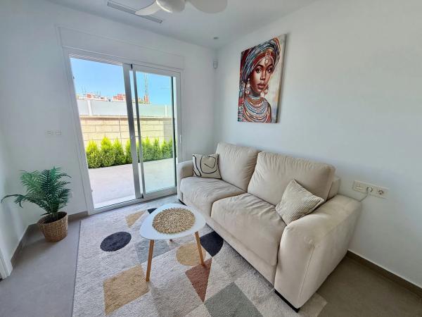 Casa independiente en calle Comunidad Castellano-Mancheg, 13