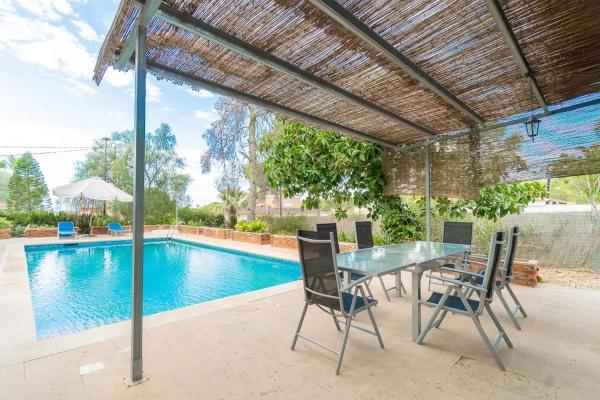 Casa independiente en avenida Pino del p C, 75