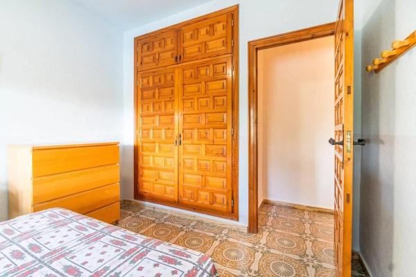 Casa independiente en avenida Pino del p C, 75