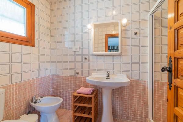 Casa independiente en avenida Pino del p C, 75