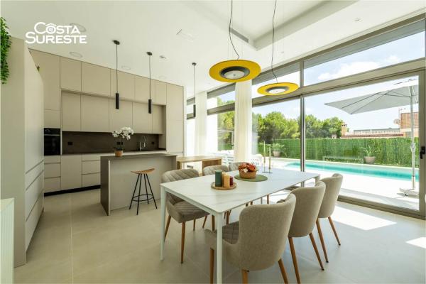 Casa independiente en calle Jinjolero p C