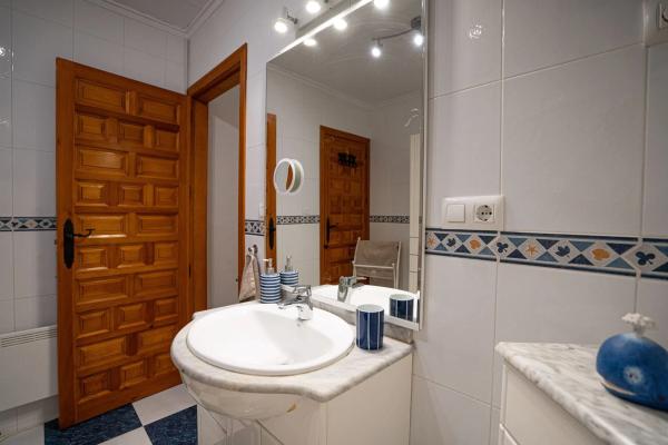 Casa independiente en calle Venecia