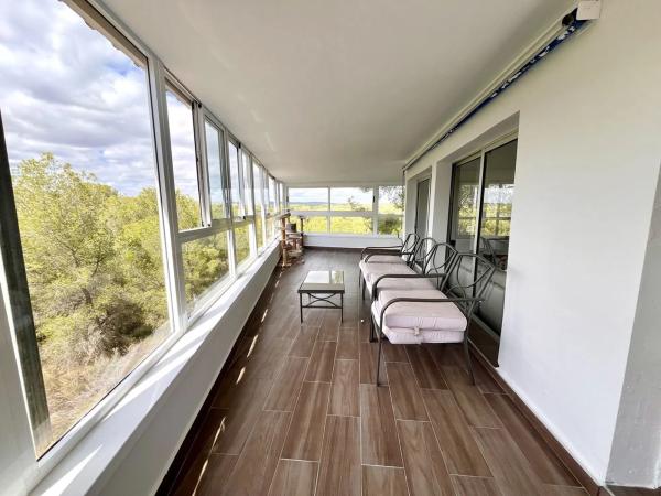 Casa independiente en calle Lirio