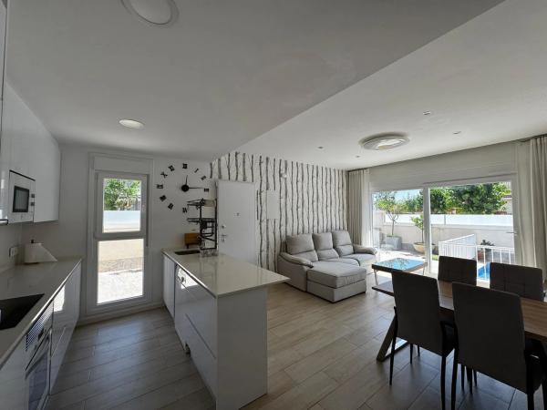 Casa independiente en calle Numancia, 36