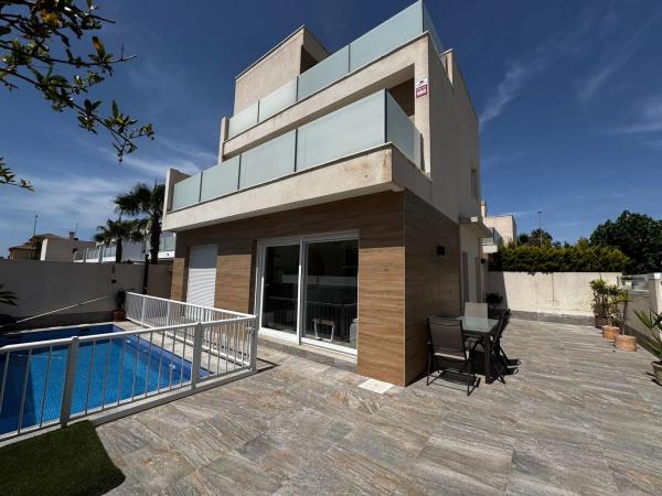 Casa independiente en calle Numancia, 36