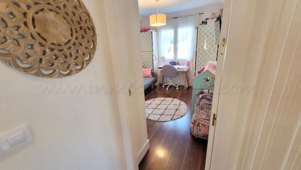 Casa independiente en calle Mimosa