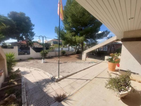 Casa independiente en calle Abedul, 21