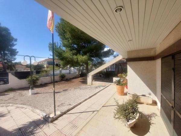 Casa independiente en calle Abedul, 21