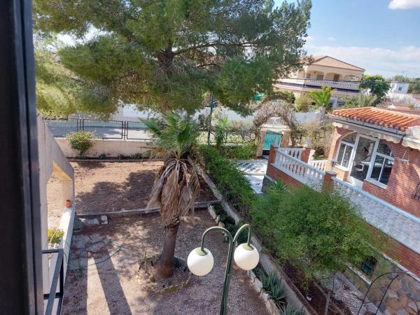 Casa independiente en calle Abedul, 21