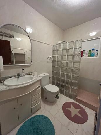 Casa independiente en calle Mimosa