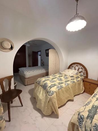 Casa independiente en calle Mimosa