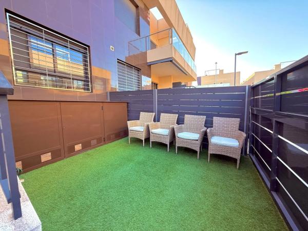 Casa independiente en calle Ausias March