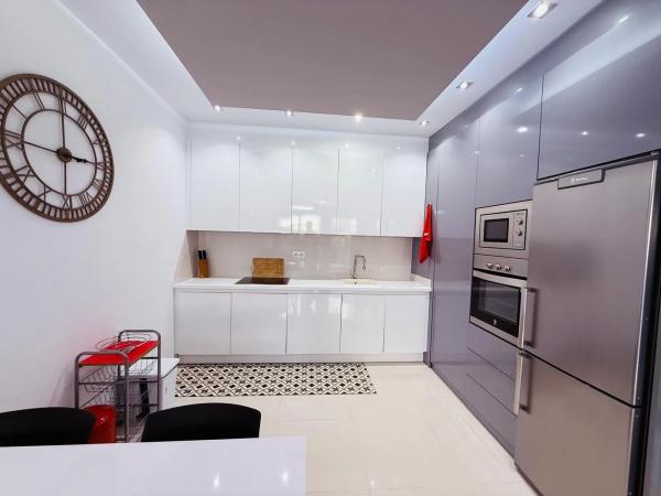 Casa independiente en calle Ausias March