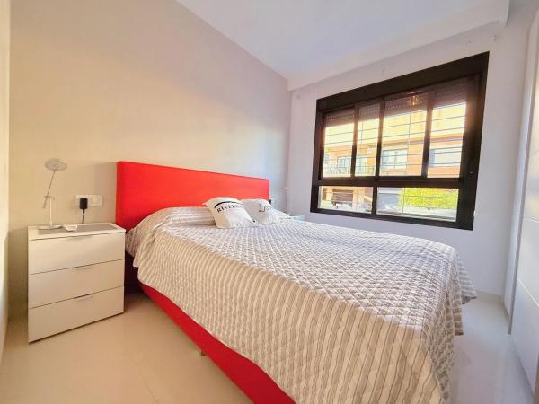 Casa independiente en calle Ausias March