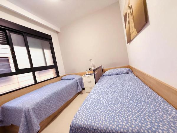 Casa independiente en calle Ausias March