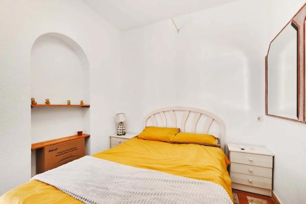 Casa independiente en CL Manzano