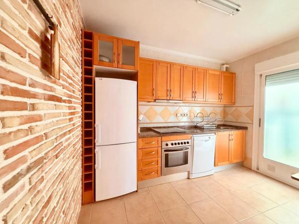 Casa independiente en avenida de Europa