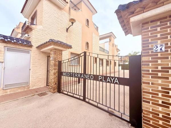 Casa independiente en avenida de Europa