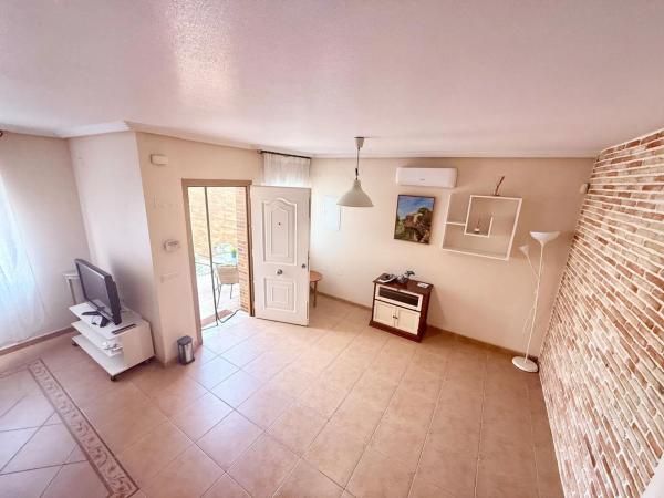 Casa independiente en avenida de Europa