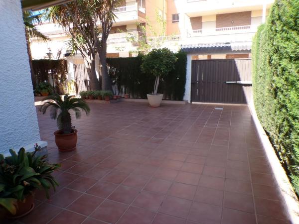 Casa independiente en calle Antonio Aguado