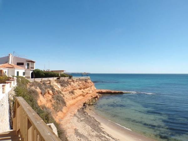Casa independiente en calle Antonio Aguado