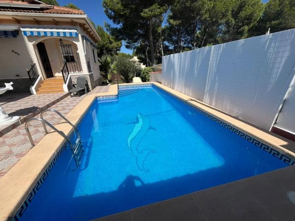 Casa independiente en calle Eucalipto, 11