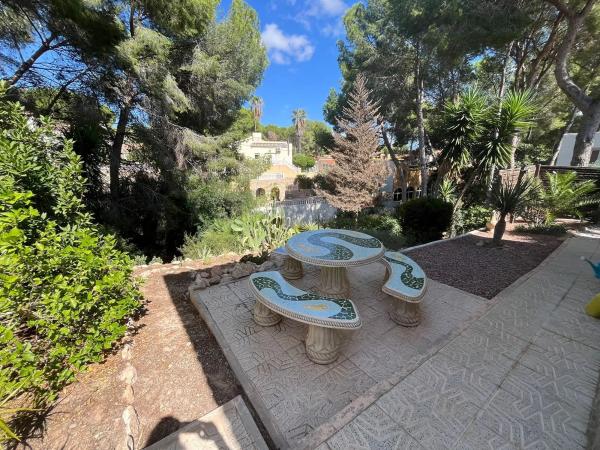 Casa independiente en calle Eucalipto, 11