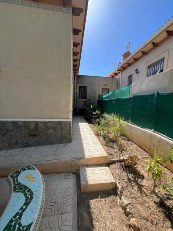 Casa independiente en calle Eucalipto, 11