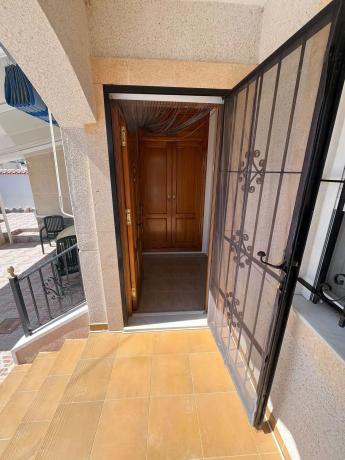 Casa independiente en calle Eucalipto, 11