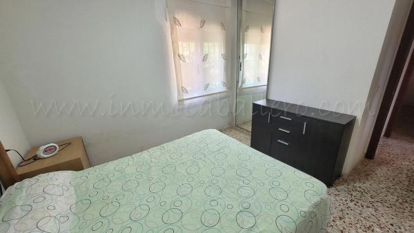 Casa independiente en CL Acacia p C