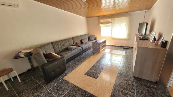 Casa independiente en CL Acacia p C