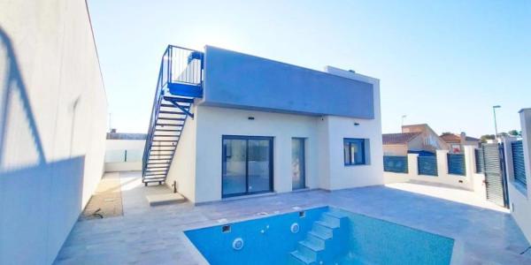 Casa independiente en calle Lentisco