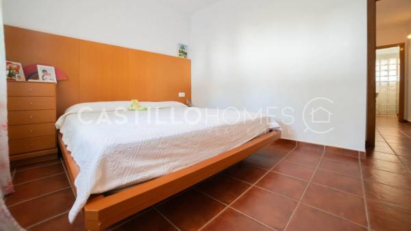 Casa independiente en calle Salar, 59