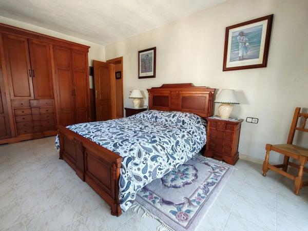 Casa independiente en calle Almendro