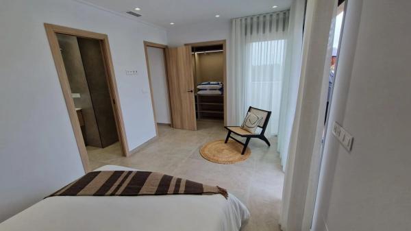 Casa independiente en calle Diego Borrego