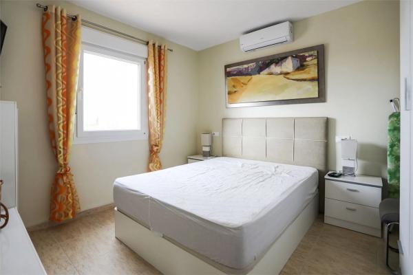 Casa independiente en calle Venecia