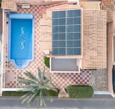 Casa independiente en calle Venecia