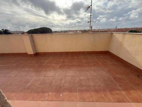 Casa independiente en calle Galua