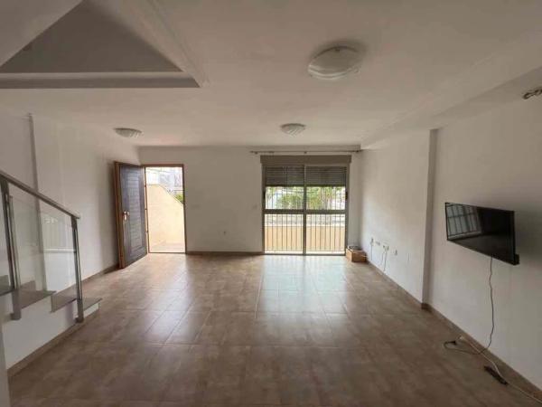 Casa independiente en calle Galua