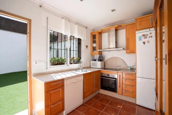 Casa independiente en calle Salar